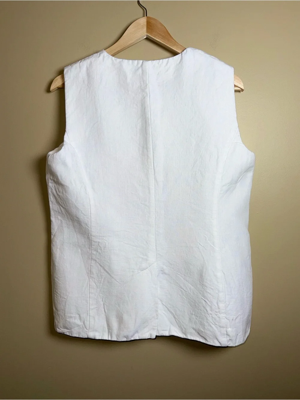 Chicos Linen Button Vest Size 1- L White Coastal Resort Vacation Ethereal Chic